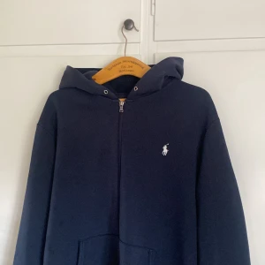 Ralph lauren zip - Riktigt fet zip hoodie från polo ralph lauren / Storlek L 