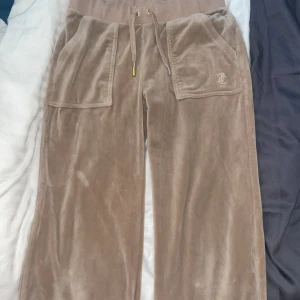 Begie juicy byxor  - Xs, skriv privat så kan du få bilder på dem(bara om due tjej) betalar ej för frakt 