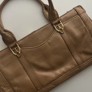 Beige väska - Beige väska, vintage stil