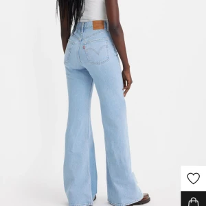 LEVIS JEANS - ribcage bell levis jeans, använda 1 gång
