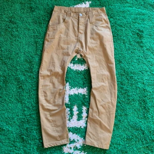 Humör jeans/chinos - Sköna jeans/chinos från Humör. Uppskattat skick 8,5/10. Skicka ett meddelande innan köp!