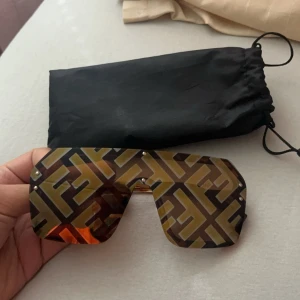 Frakt från 39kr - Helt nya prefekt till sommaren möts i Gbg snap georgeknmr1 för mer information 