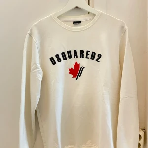 Dsquared 2 Tröja - Bra skick, Strl S  Replika