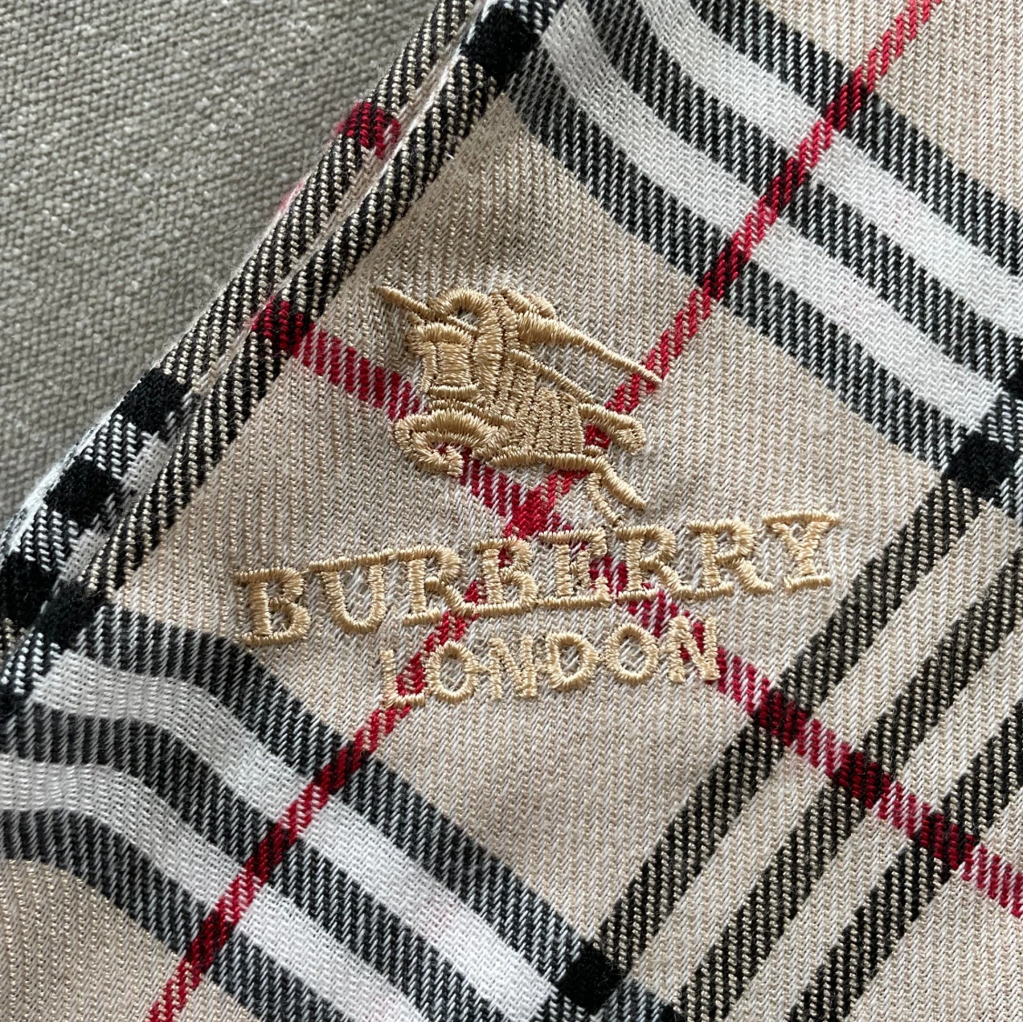 Burberry halsduk - 90
