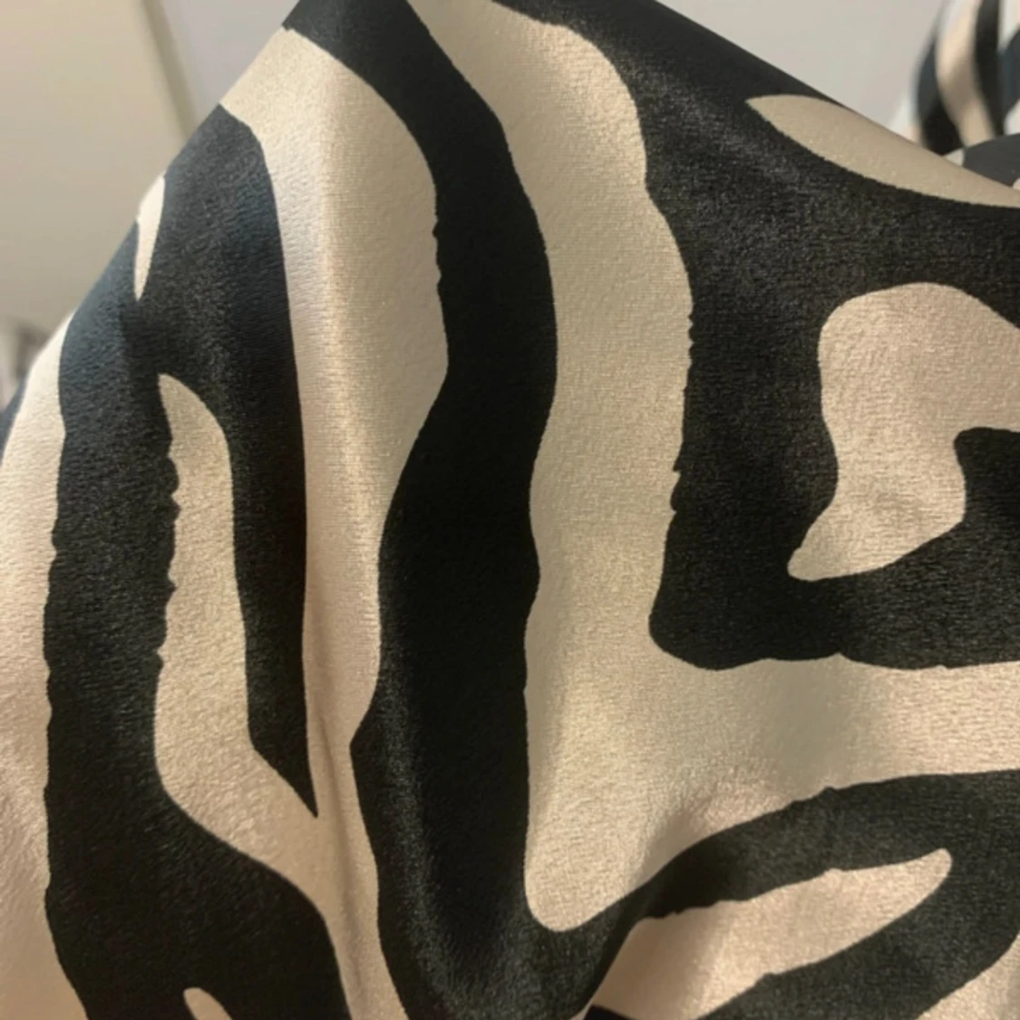 Mönstrad klänning - 91