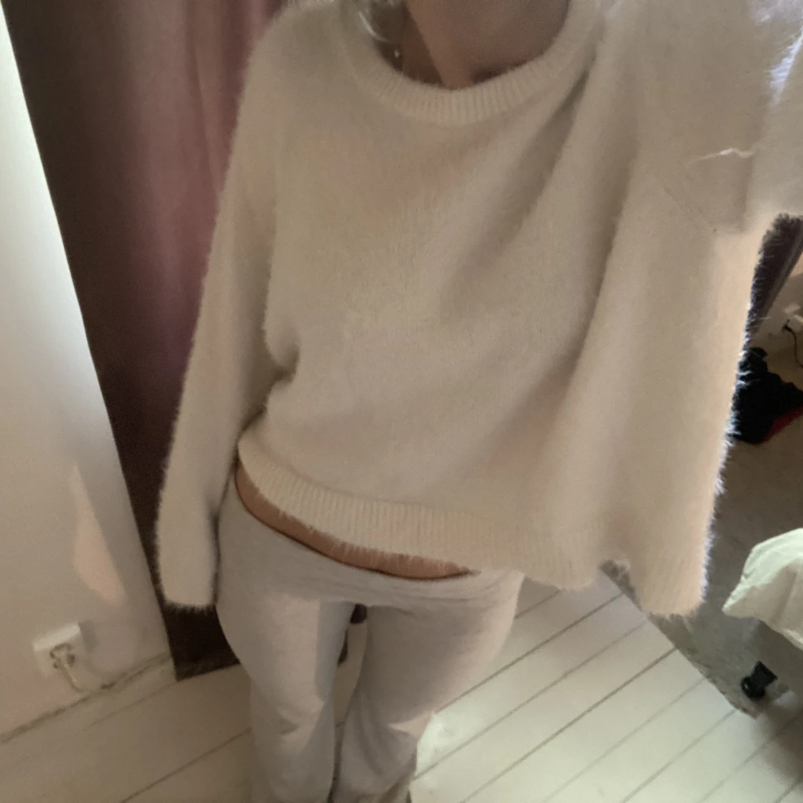 Vit ”stickad” - 90