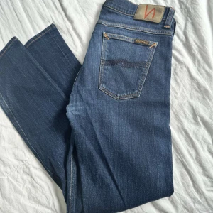 Nudie jeans - Riktigt feta nudie jeans! Vid andra frågor och funderingar är de bara att skriva!💯