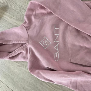 FAVVO tröjan 🥹 - Min favorit tröja som tycär blivit för liten. 🥲 Använd men super skick !! 🔥🔥900kr ny