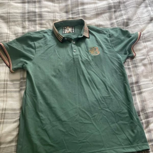 Grön pike tröja - Medium Aldrig använt