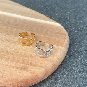Kedjeringar - Information på bild 2 👉🏻 1 för 89kr & 2st för 158kr, frakt ingår. 💌 Instagram - Vikiicom                             