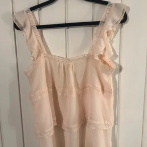 Rosa blus topp - Inte använd! väldigt söt😊