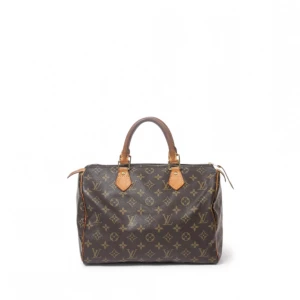 Louis Vuitton speedy 30 väska - Louis Vuitton speedy 30 bag i jättefint skick! Använd men vintage. Köpt från Brandco Paris. 