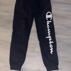 Champion byxor - Säljer dessa champion byxor.