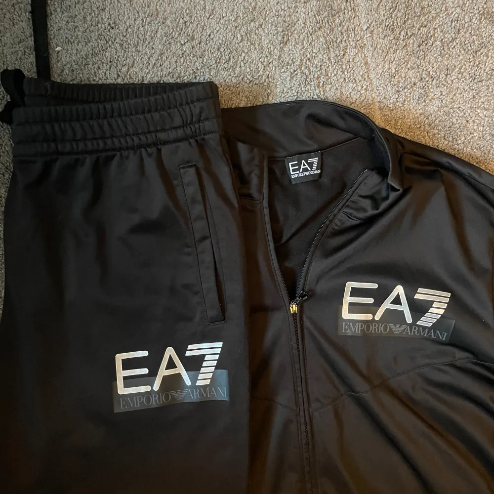 Emporio Armani EA7 tracksuit in good condition. Hoodies.