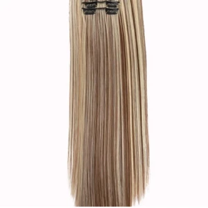 Löshår  - Säljer detta löshåret med clips i nyskick! Känns som riktigt hår fast det inte är det 😊 det är typ mörkblond färg! 