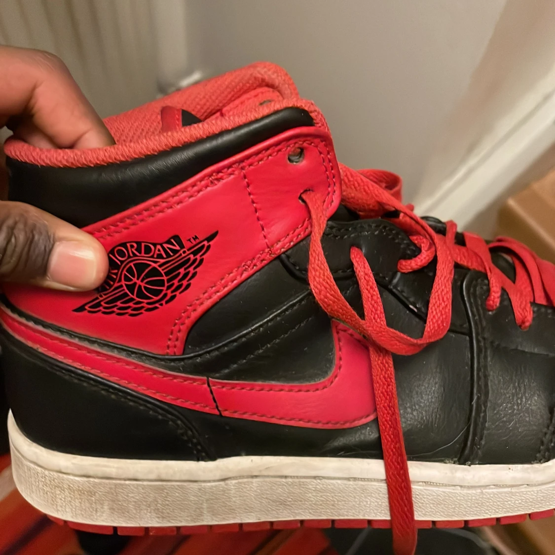 Skorna ska fixar som att dom såg nya ut 