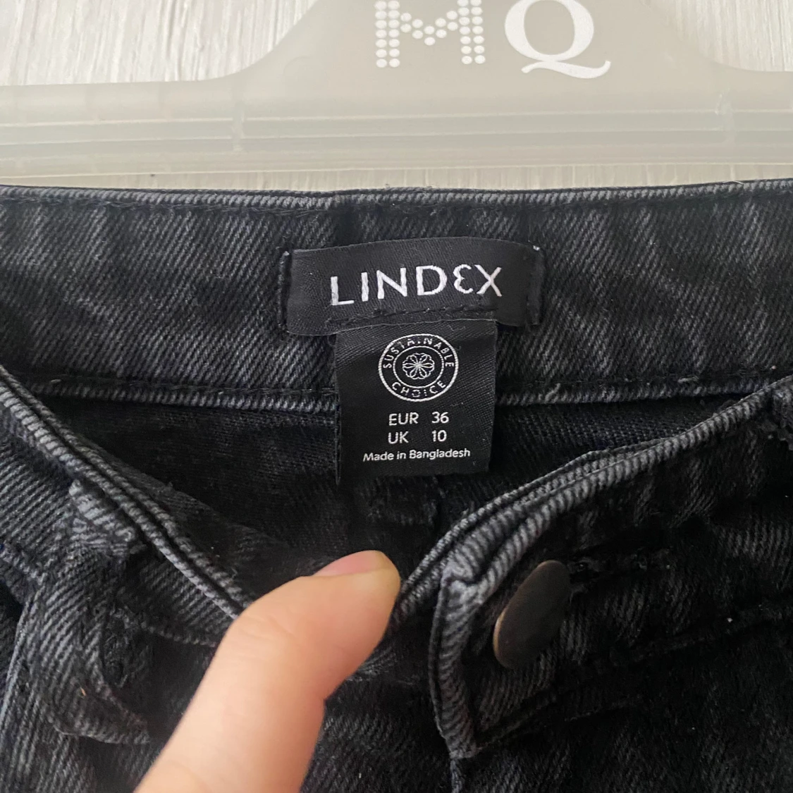 Svarta jeans med flare - 91