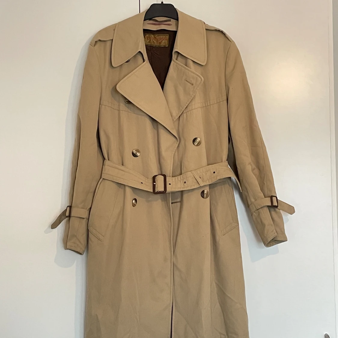 Brun Beige Trenchcoat  - 90