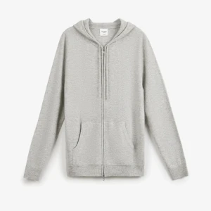 John Henric Kashmir Zip - Säljer denna eftertraktade Kashmir zip-up från John Henric. Använt fåtal gånger och skicket är 8/10. Nypris ca: 2500kr 