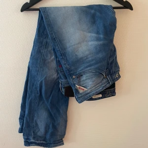 Replay jeans - Riktigt snygga Replay jeans i riktigt bra skick endast testade några gånger🙌🏻