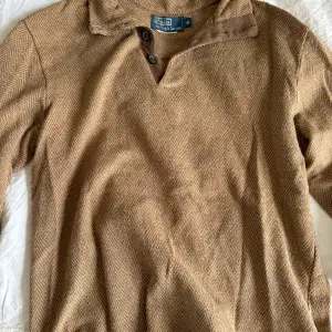 Skön tröja från Ralph Lauren storlek M. Vra skick!