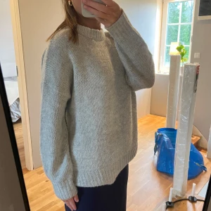 Stickad tröja - Stickad tröja i storlek s💗Nästintill oanvänd 