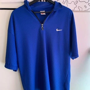 Zipup - Oversized tröja från Nike, köpt secondhand:)