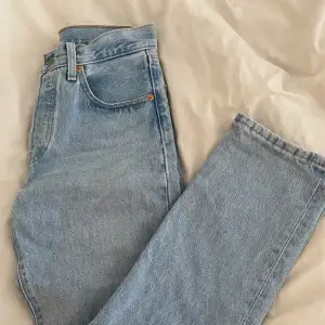 Säljer mina absolut favorit jeans från Levi’s i modellen 501, pga att dom blivit förstora. 