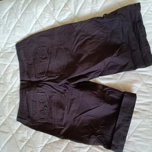 Shorts yo - Aldrig använd. Simpla, upp vikbara shorts. Inga fläckar.