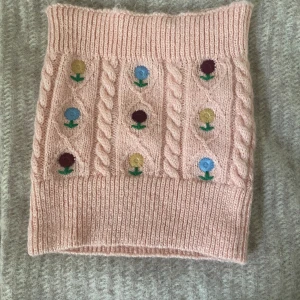 Stickad sommar tub topp  - Aldrig använt, bra skick och söt topp till sommaren,