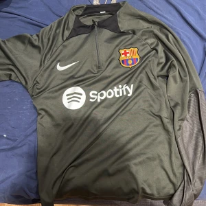 Barcelona tröja - Barcelona tränings ställ nästan oanvänt