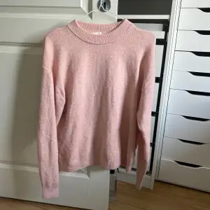 Rosa stickad tröja från H&M i strl S💞 True to size och i fint skick