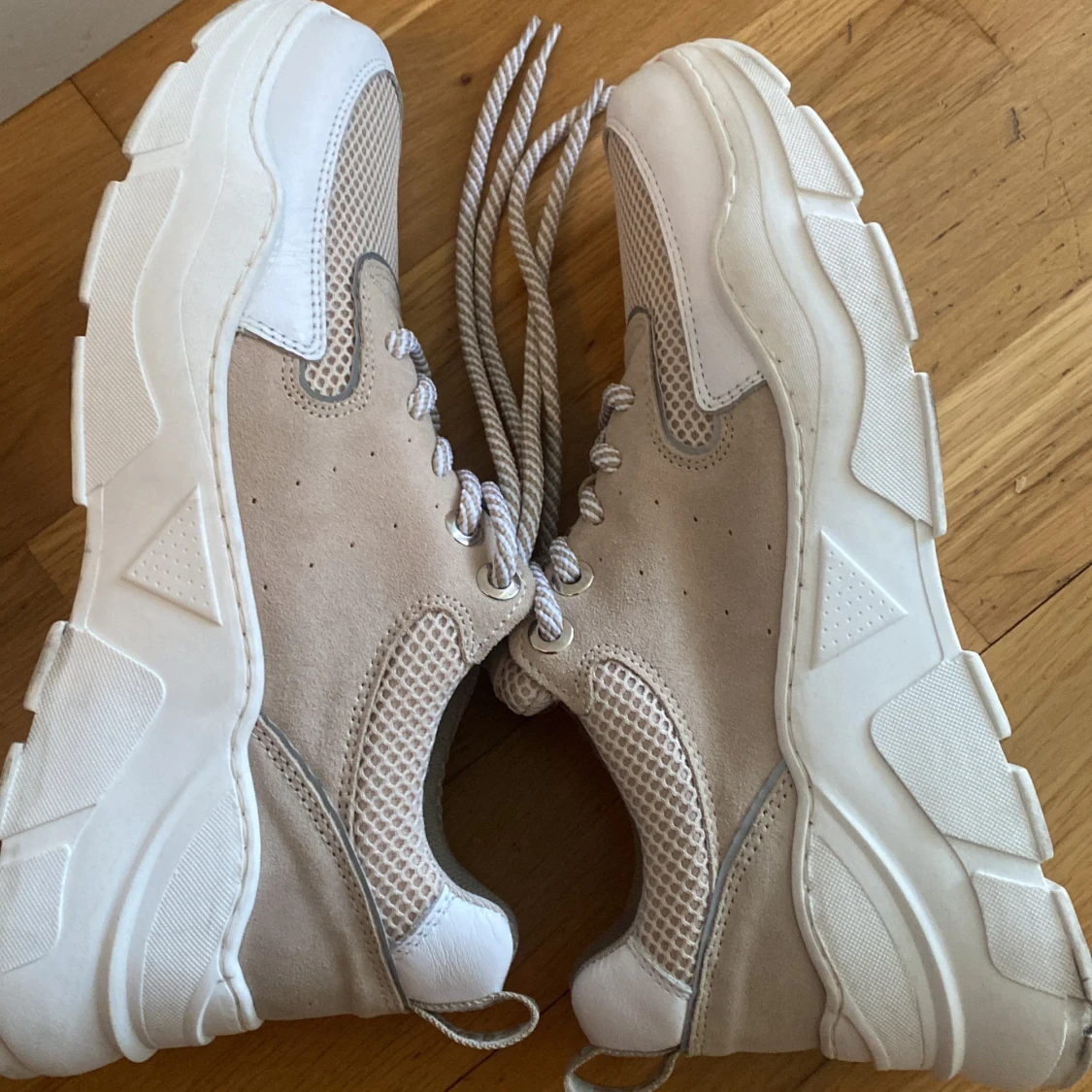 Roots skor  - 91