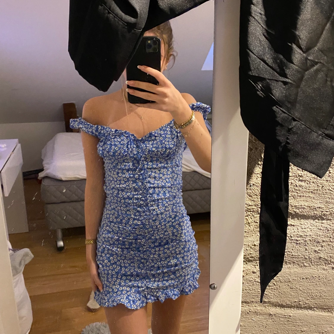 Blå blommig klänning  - 90