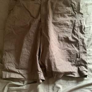 Svarts shorts från HM, storlek 170