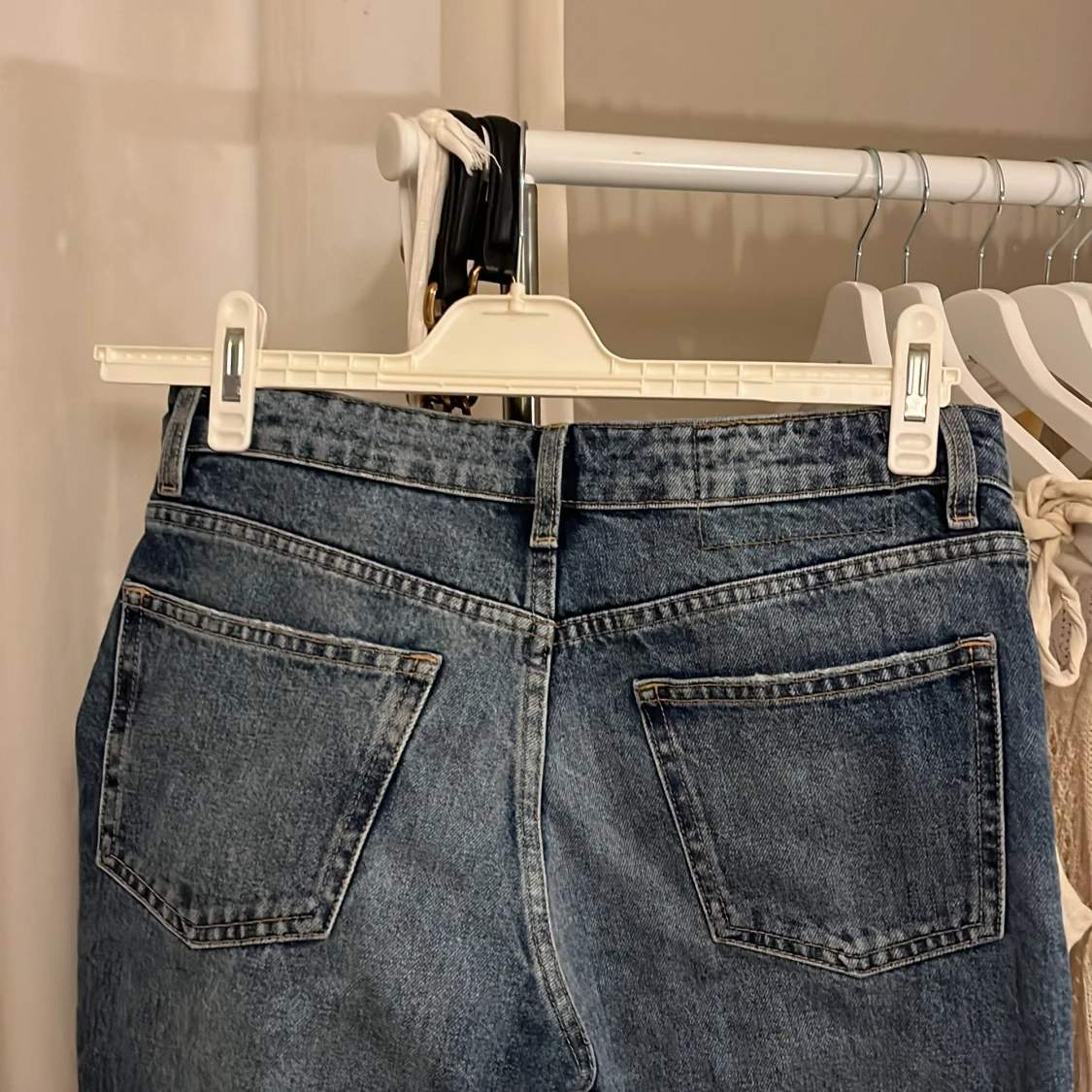 Zara midwaist straight jeans - 91