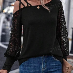 Fin oanvänd Top/tröja - Oanvänd fin Top/tröja som inte var min dotters smak.  Storlek S 70kr exklusive frakt och köparskydd 