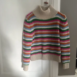 Stickad tröja från Claudie Pierlot - Jättefin stickad tröja från Claudie Pierlot i strl 34. Nästan aldrig använd🩷