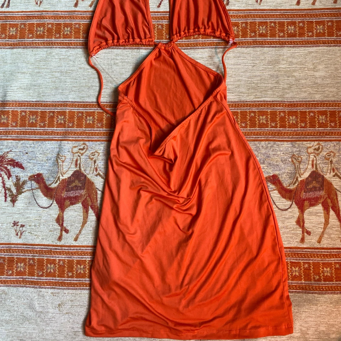 Orange somrig klänning  - 92