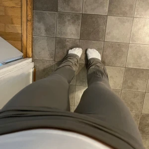 Yoga pants - Använda 5 gånger! Yoga pants från lager 157 i storlek S. Sitter bra men är dock lite för långa för mig som är 1,59💕