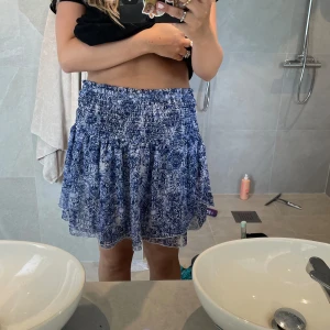 Kjol - Säljer denna kjol så fin🩷