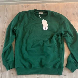 Boomerang Sweatshirt - Helt oanvänd crewneck/sweatshirt från boomerang. Nypris 1499. 