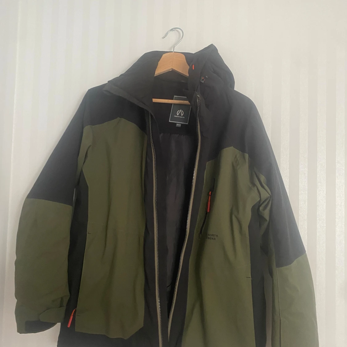 North Bend vandrar/regnjacka