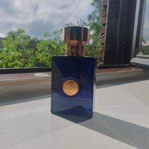 Versace dylan blue edt herr parfym 3-5ml återstår