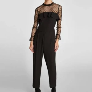 Zara jumpsuit  - Oanvänd med lappen kvar. 
