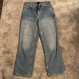 Petite jeans byxor storlek 25/28