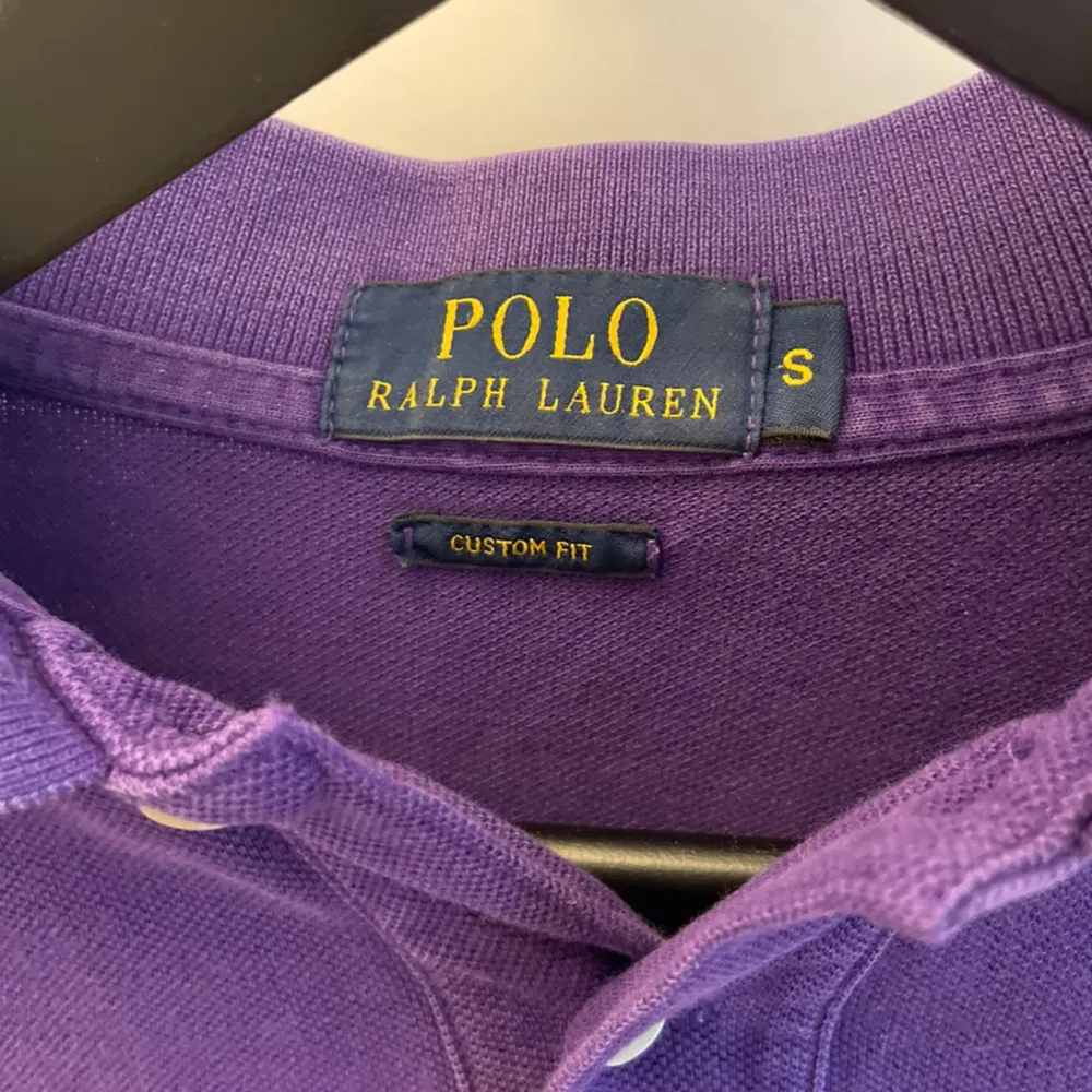 Piké från Ralph lauren  Storlek S. T-shirts.