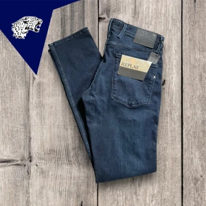 HELT NYA REPLAY JEANS  - Nya Replay Anbass Power Stretch | Skick: Nya | Strl W33 | Vårt pris 599kr | Hör av dig om du undrar någonting!