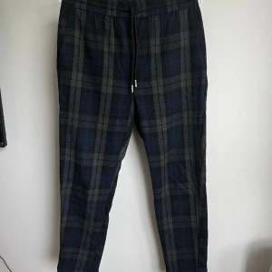 Kostym-mjukis  - Sköna slappa kostymliknande byxor  Herrmodell 