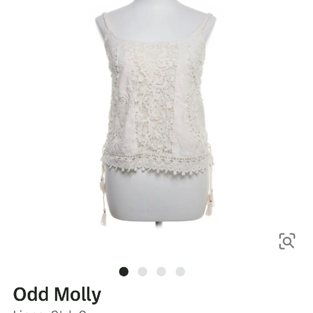 Odd molly linne storlek S köpt på sellpy, super fin me linne byxor! linnet är inte direkt min stil längre och därför säljer jag den! nypris ~150Kr. Toppar.